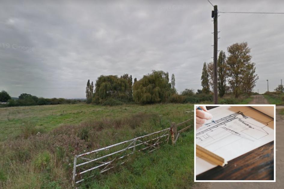 Planning: Stapleford Abbots High House Farm homes plan 