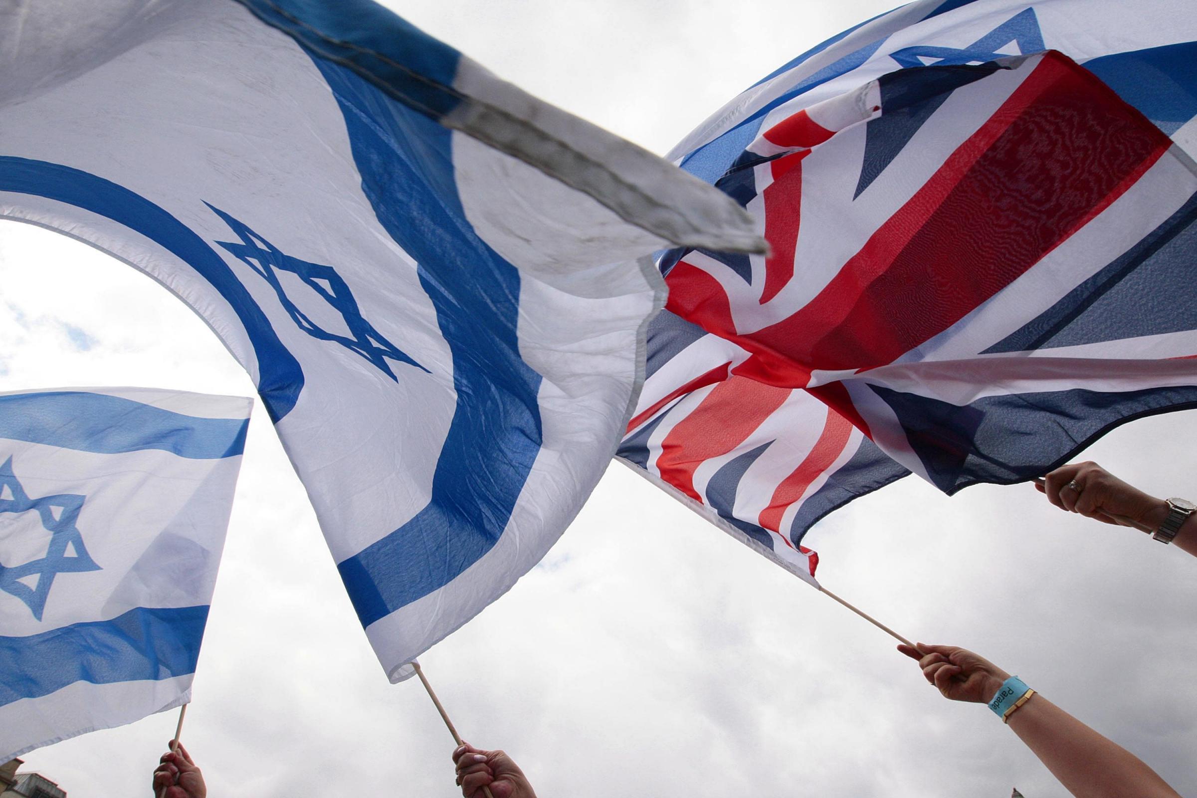 Το Ισραήλ δίνει πράσινο φως για την επιστροφή των βρετανών παραθεριστών