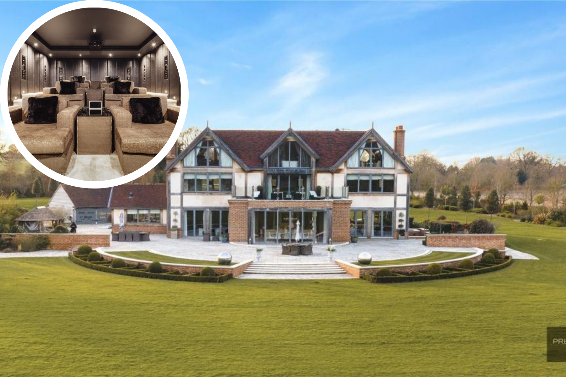 Look inside the £15 million home. (Rightmove)