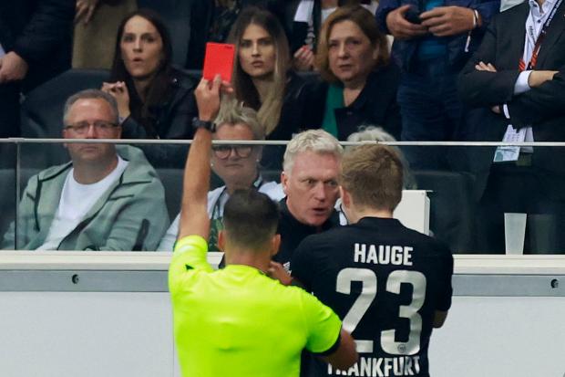 David Moyes is shown a red card by referee Jesus Gil Manzano