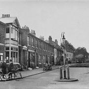 Epping High Street at the junction of Station Road c1905